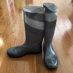 Authentic Burberry Rainboots